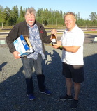 Kuivaa valkoviiniä. Asko Keskinen ja Tapio Nevala.